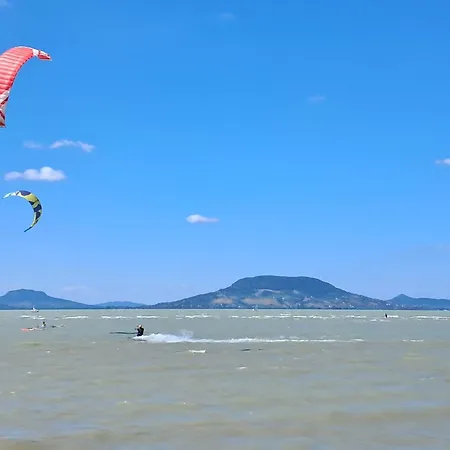 Sunshine Vendeghaz 別荘 *