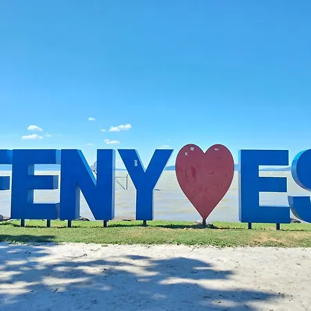 Sunshine Vendeghaz Σπίτι διακοπών Balatonfenyves