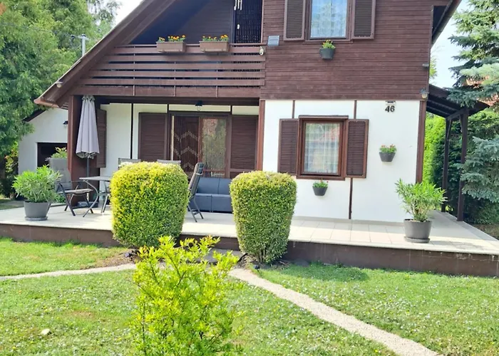 別荘 Sunshine Vendeghaz *